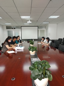 王董到中電建新能源恰談業務。