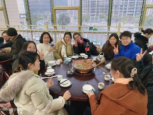 公司員工聚餐