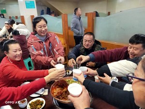 公司領導聚餐
